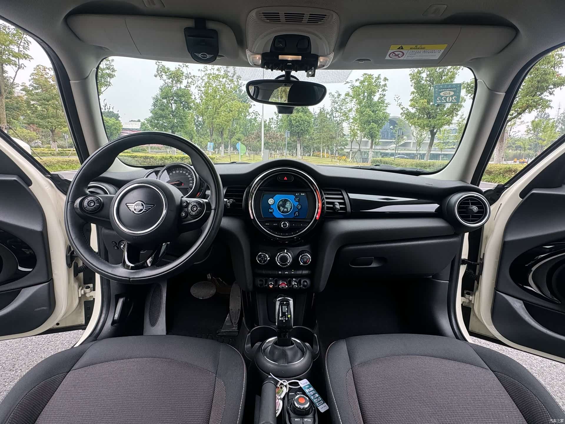 Mini ONE, 2020 7