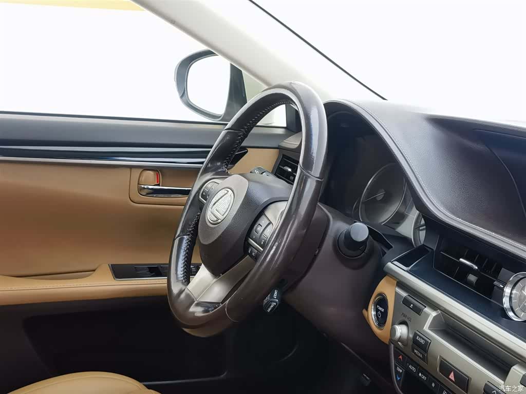 Lexus ES, 2017 22