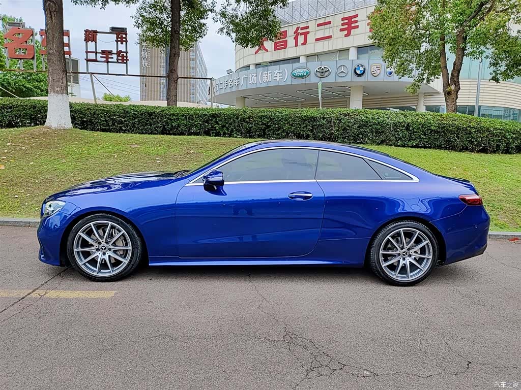 Mercedes-Benz E-Class, 2021 3