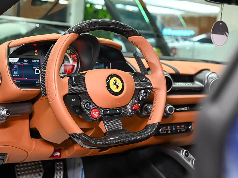 Ferrari 812