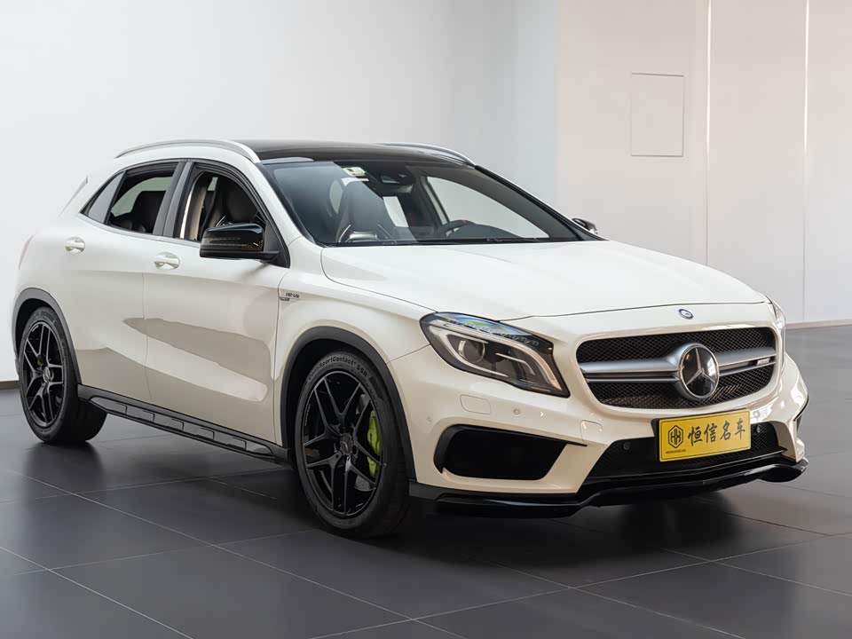 Mercedes-Benz GLA AMG