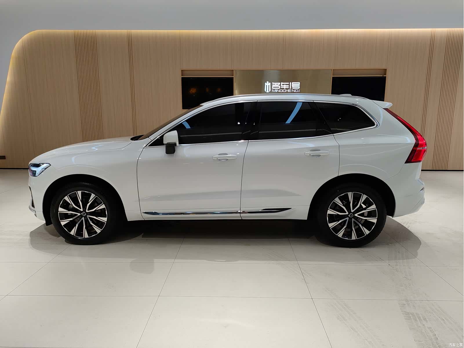 Volvo XC60, 2022 4