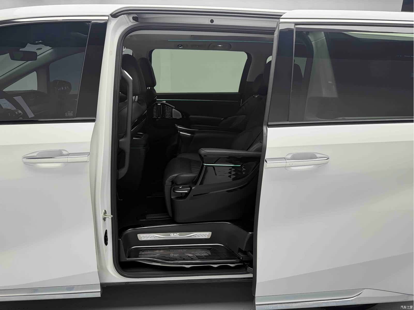 Trumpchi M8, 2024 11