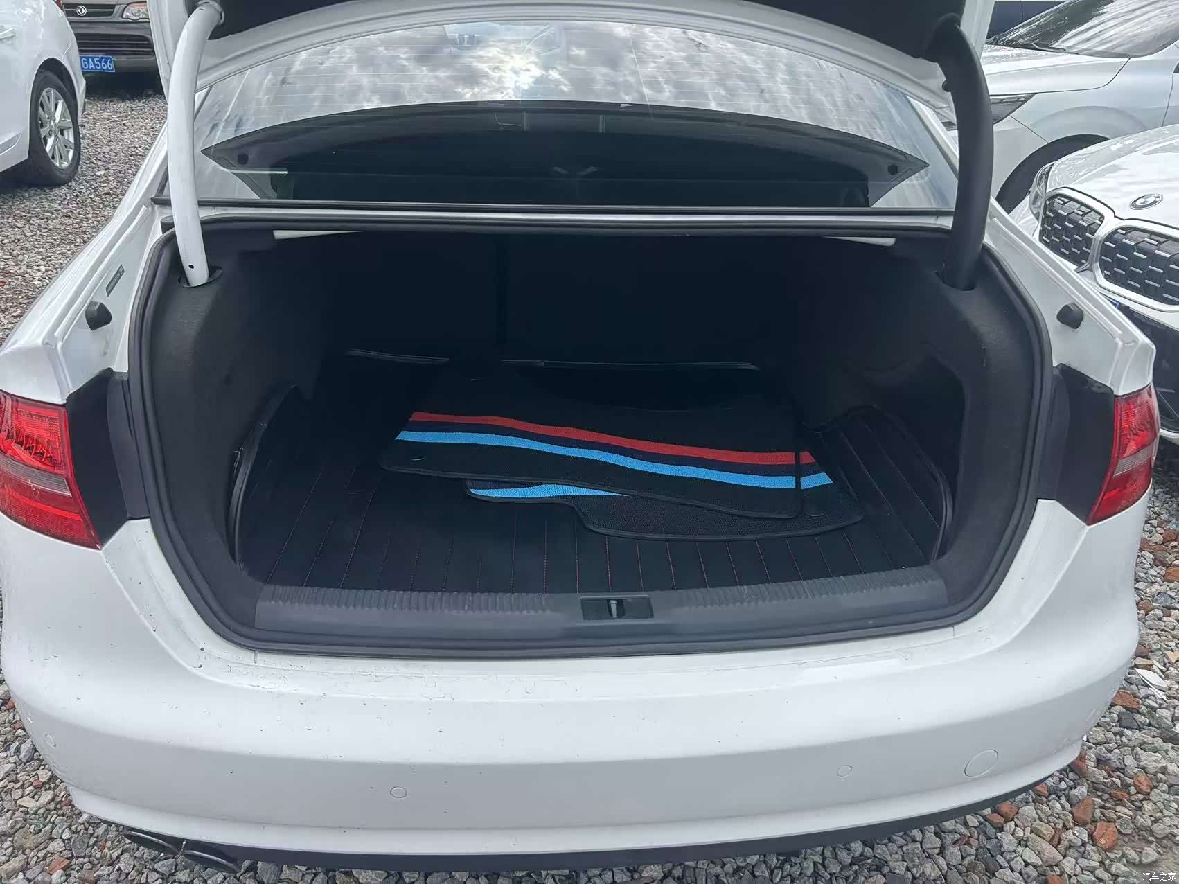 Audi A4L, 2014 13