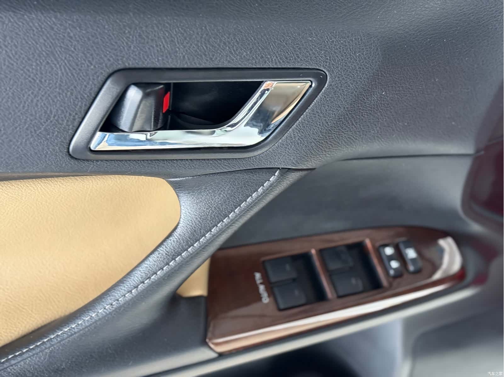 Toyota 2.5V, 2015 12