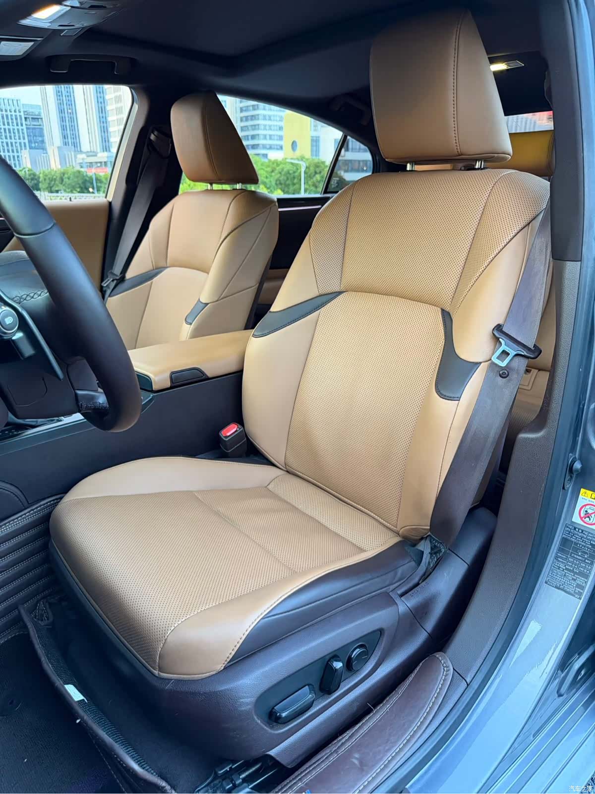 Lexus ES, 2018 6