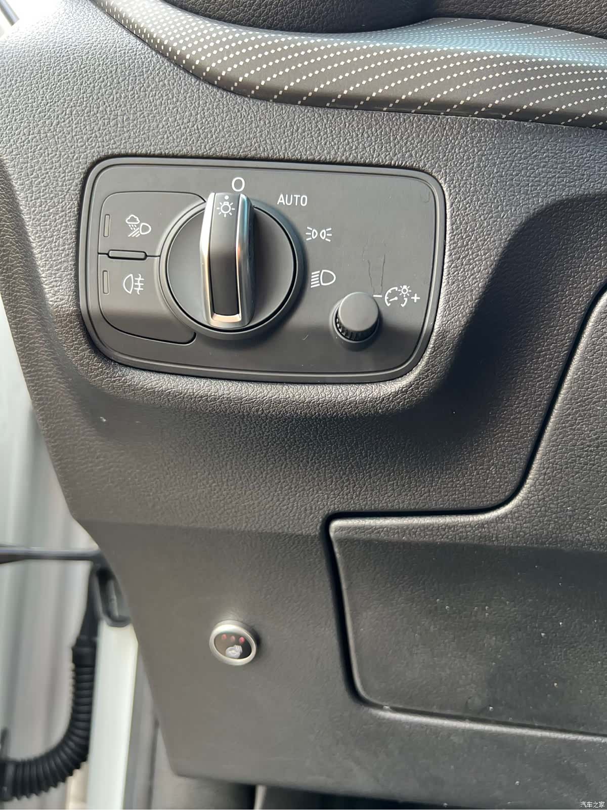 Audi Q2L, 2022 14