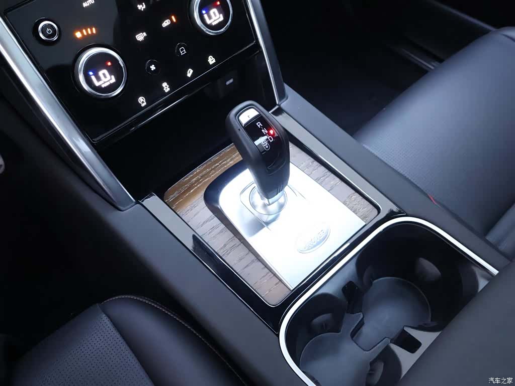Land Rover Discovery, 2023 12