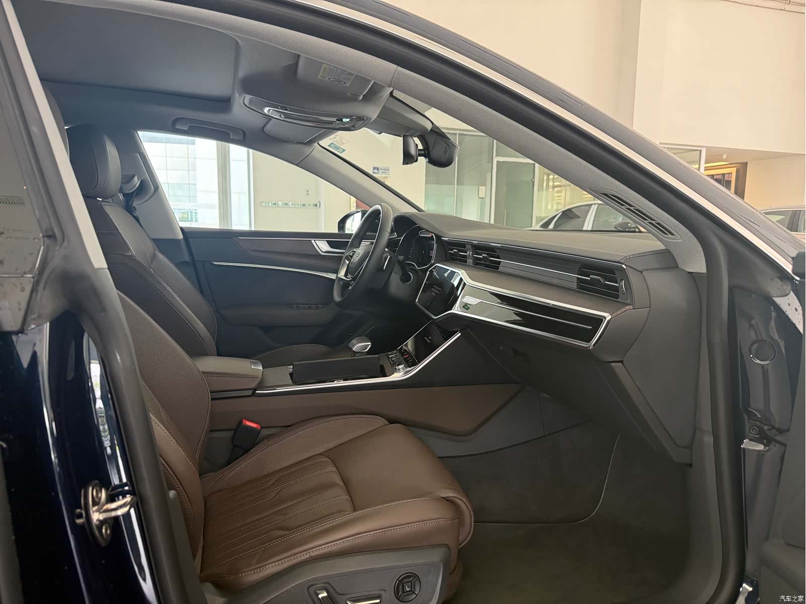 Audi A7L, 2022 8