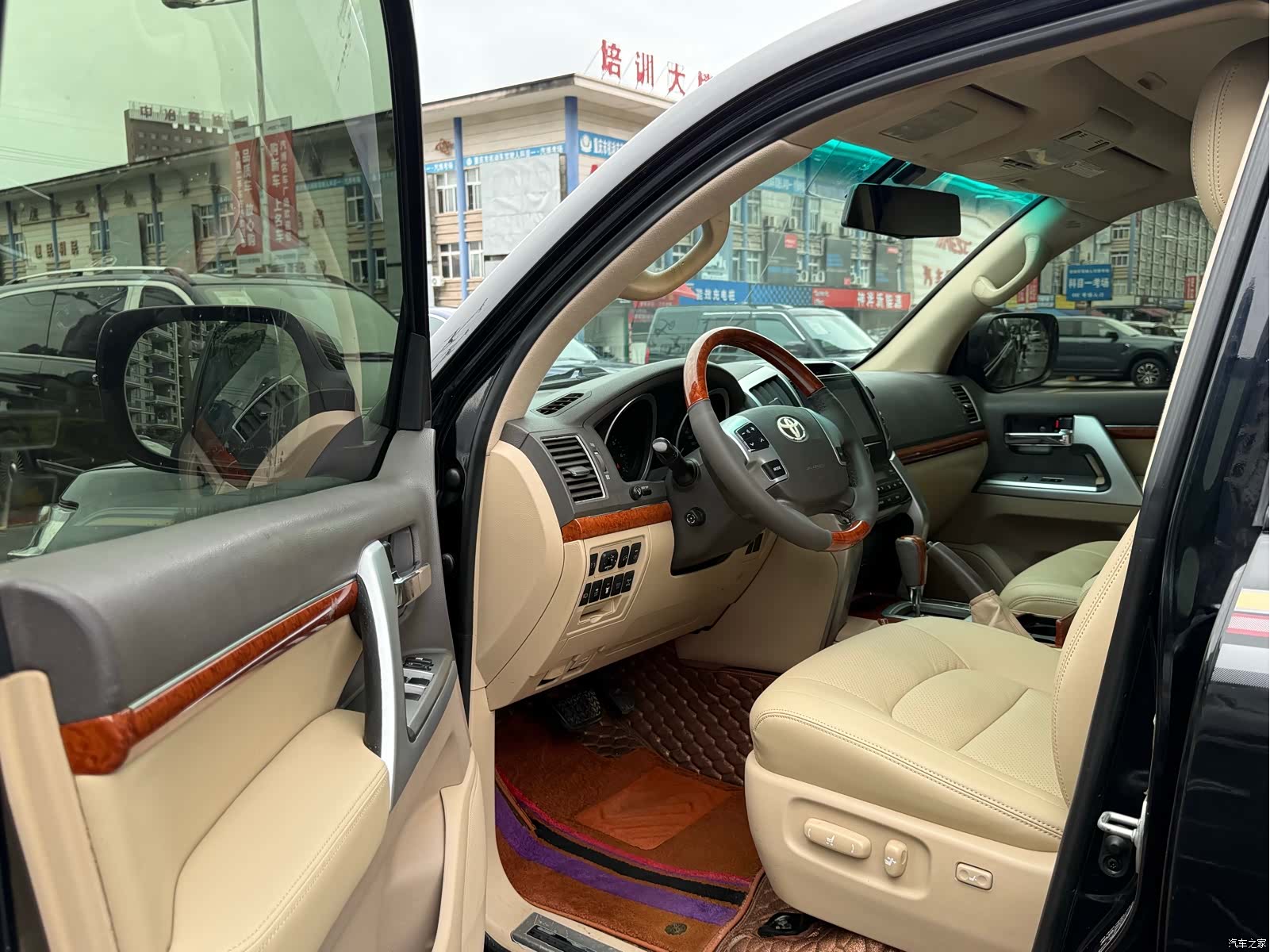Toyota Land Cruiser, 2013 8