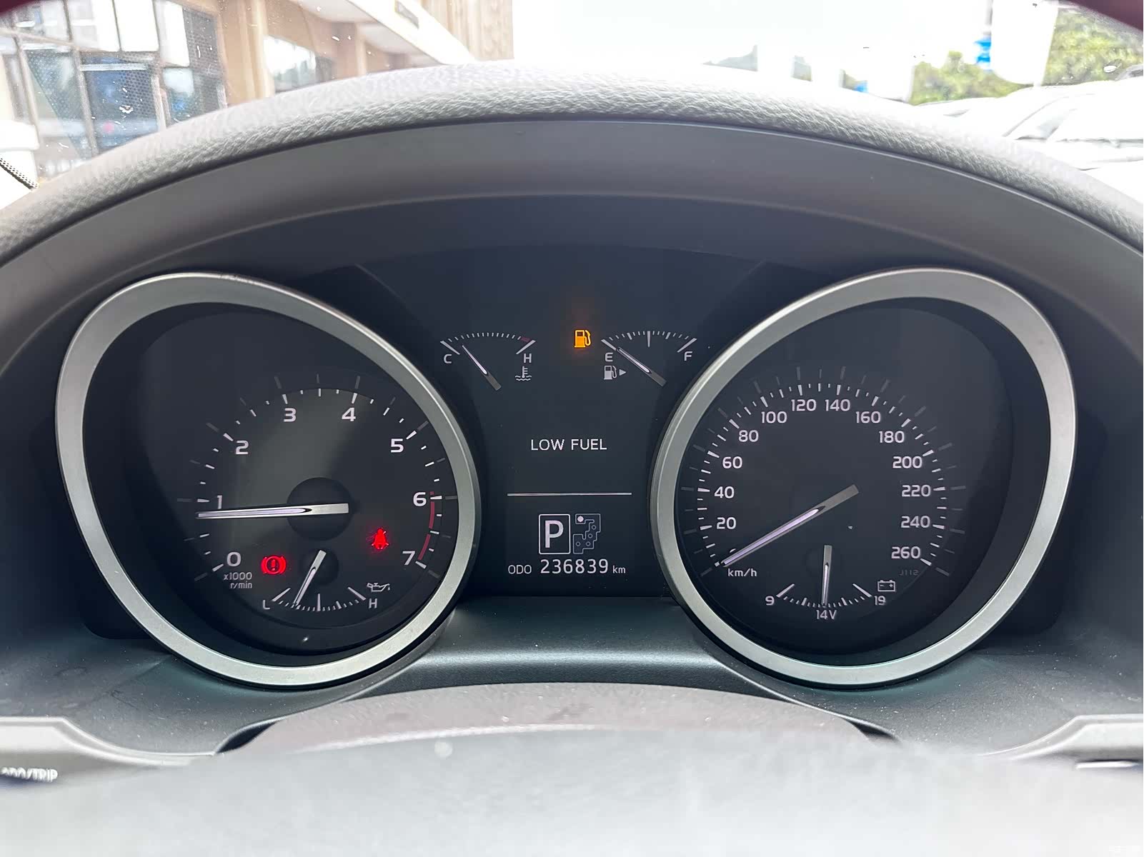 Toyota Land Cruiser, 2013 15