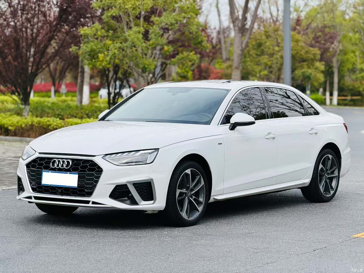 Audi A4L, 2021 1
