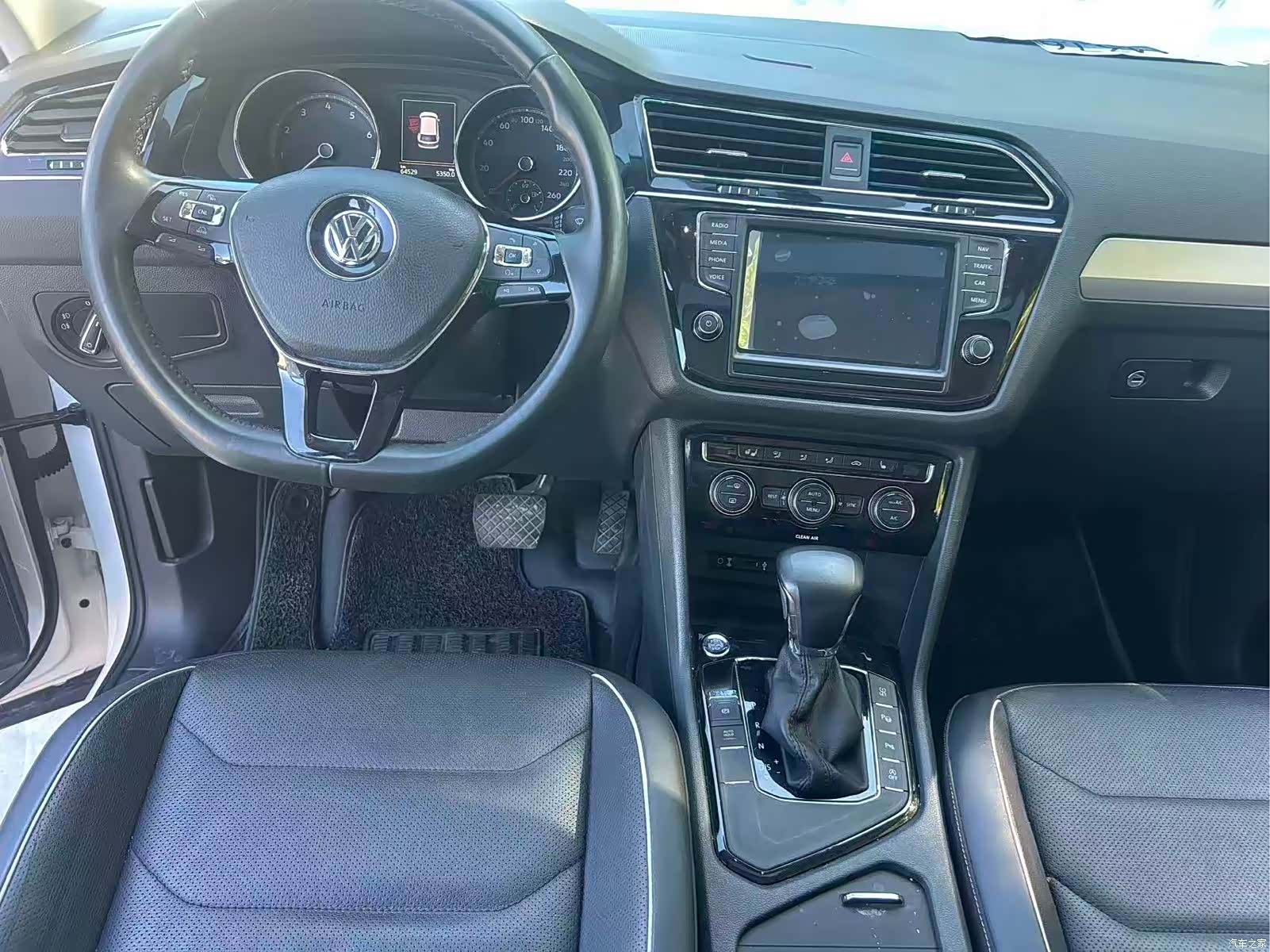 Volkswagen Tiguan L, 2017 3