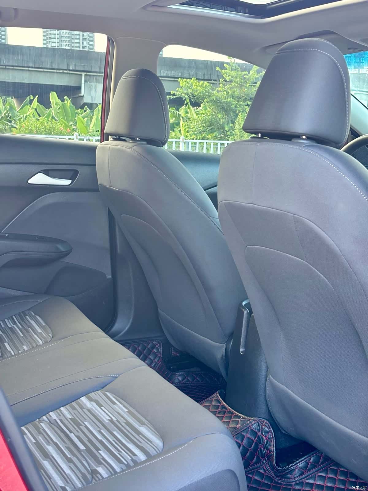 Chevrolet 320, 2018 9