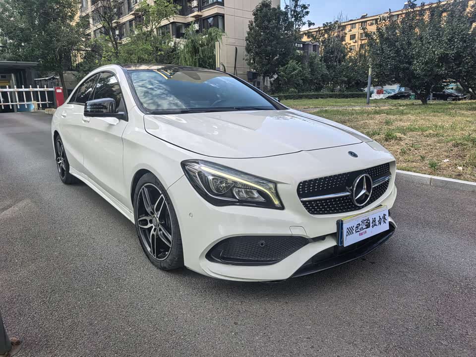 Mercedes-Benz CLA