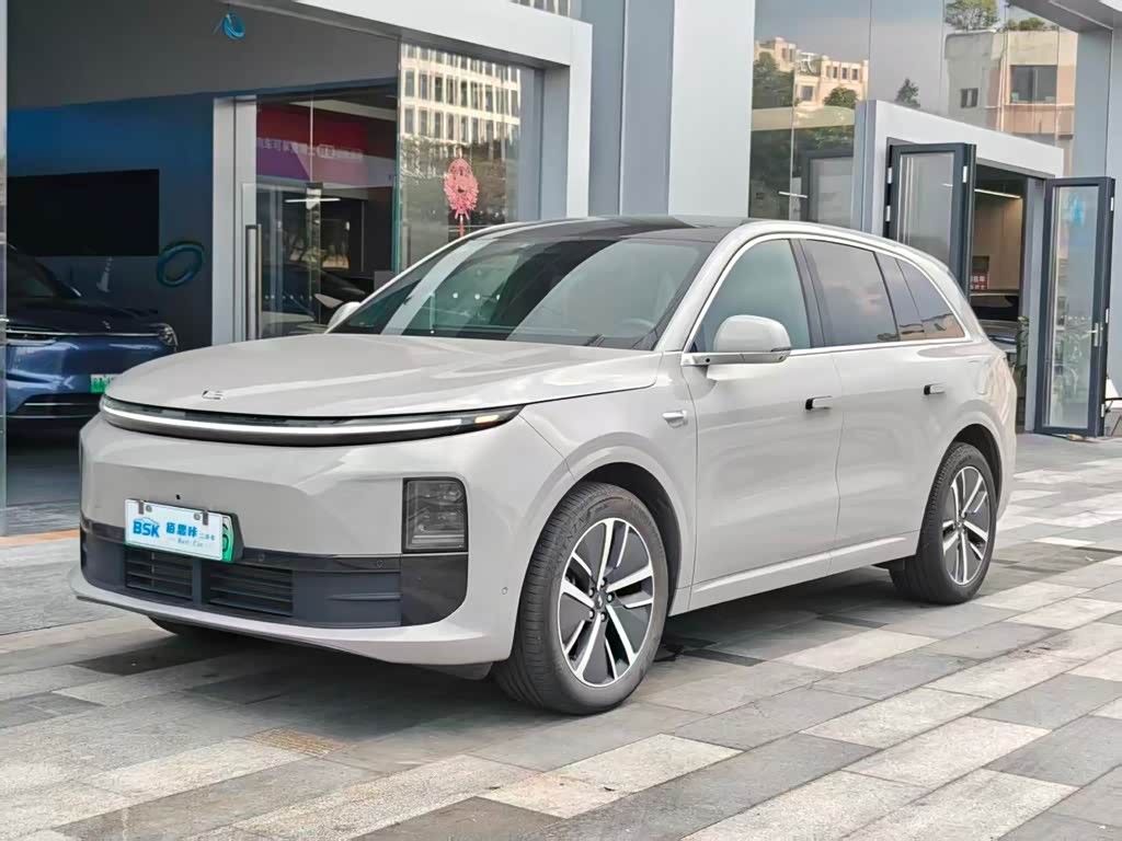 Li Auto L6