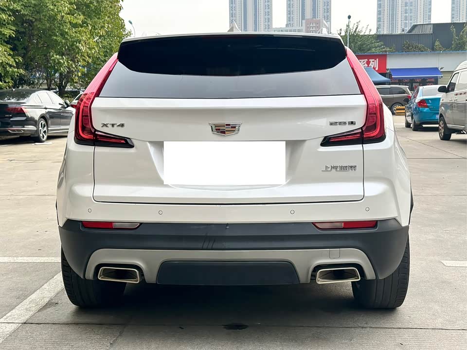 Cadillac XT4