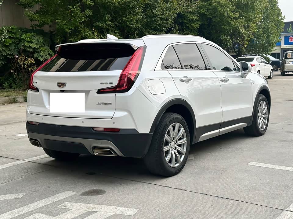 Cadillac XT4