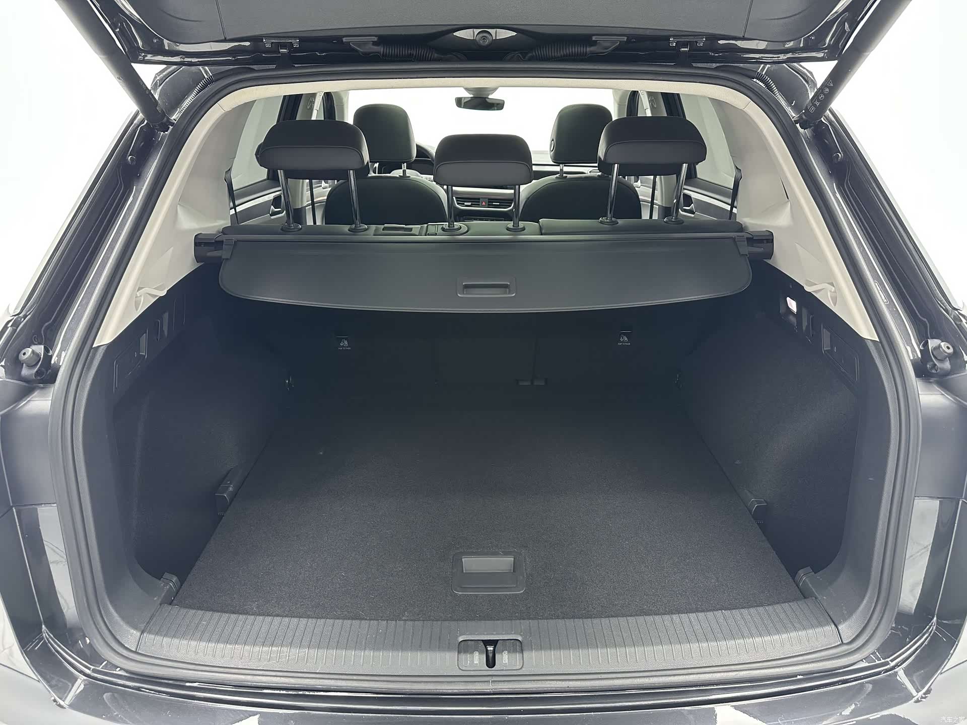Volkswagen Tayron, 2023 18