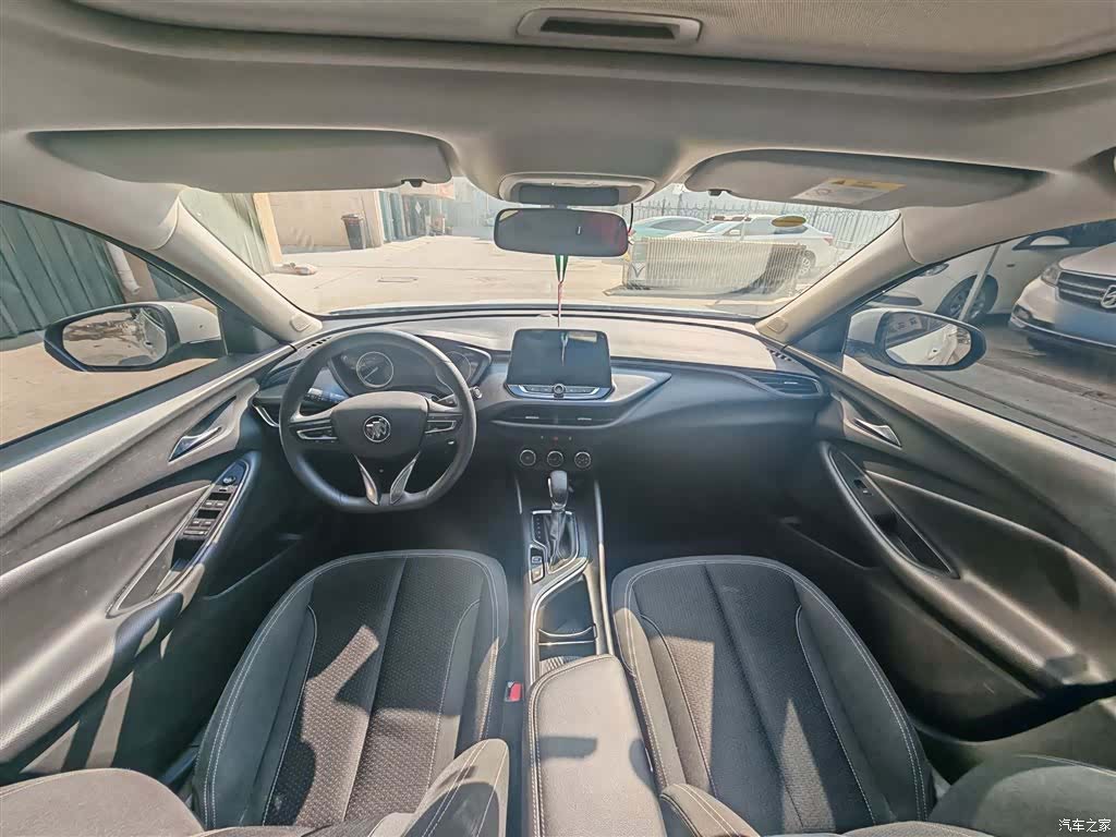 Buick Verano, 2022 16