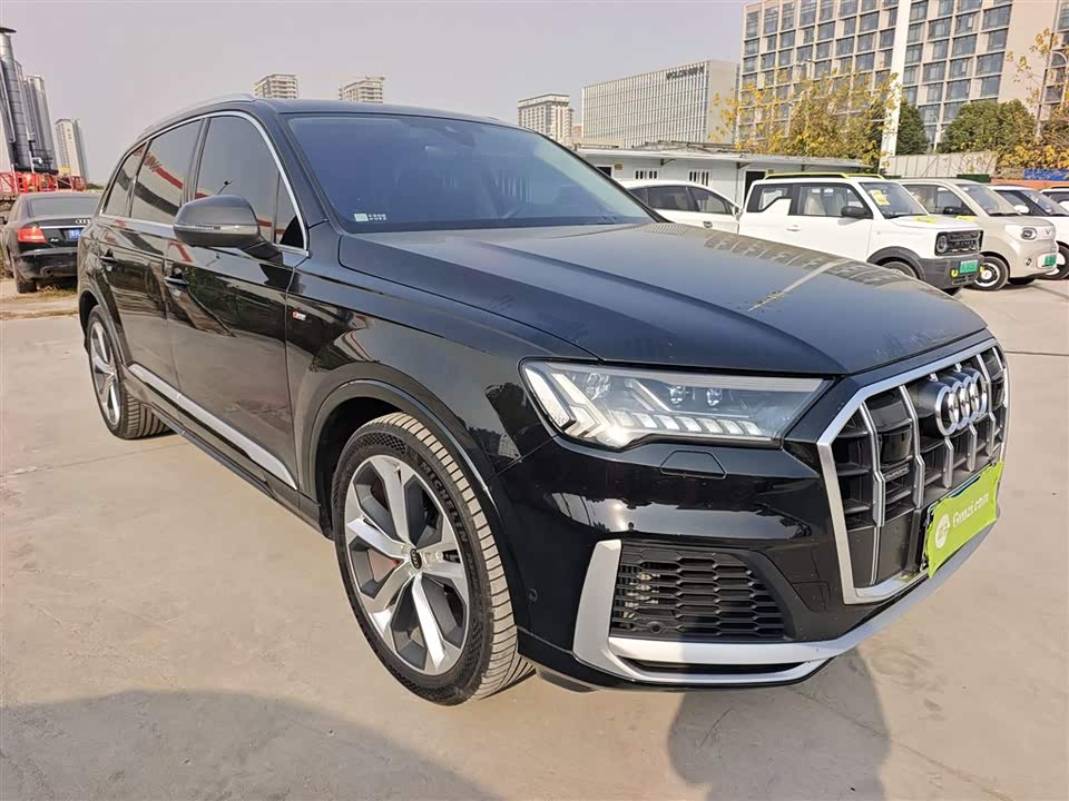 Audi Q7