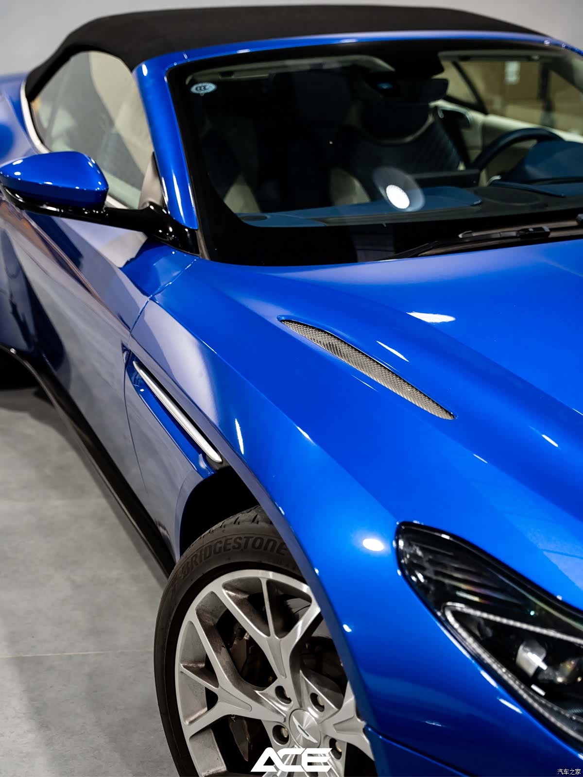 Aston Martin DB11, 2019 17