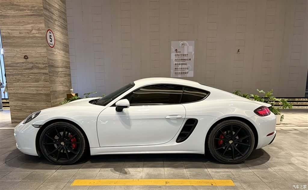 Porsche Cayman, 2018 7