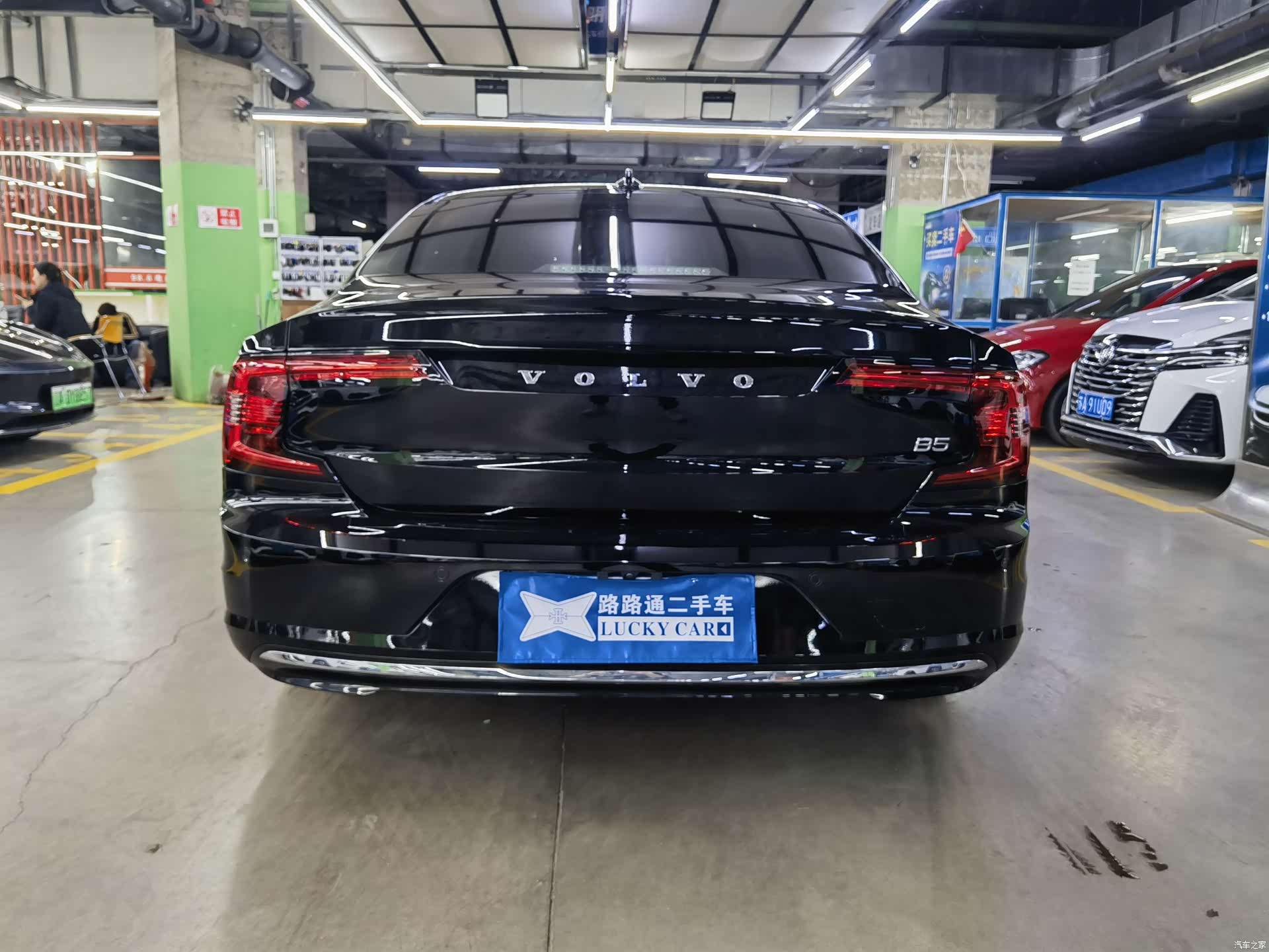 Volvo S90, 2024 все фото