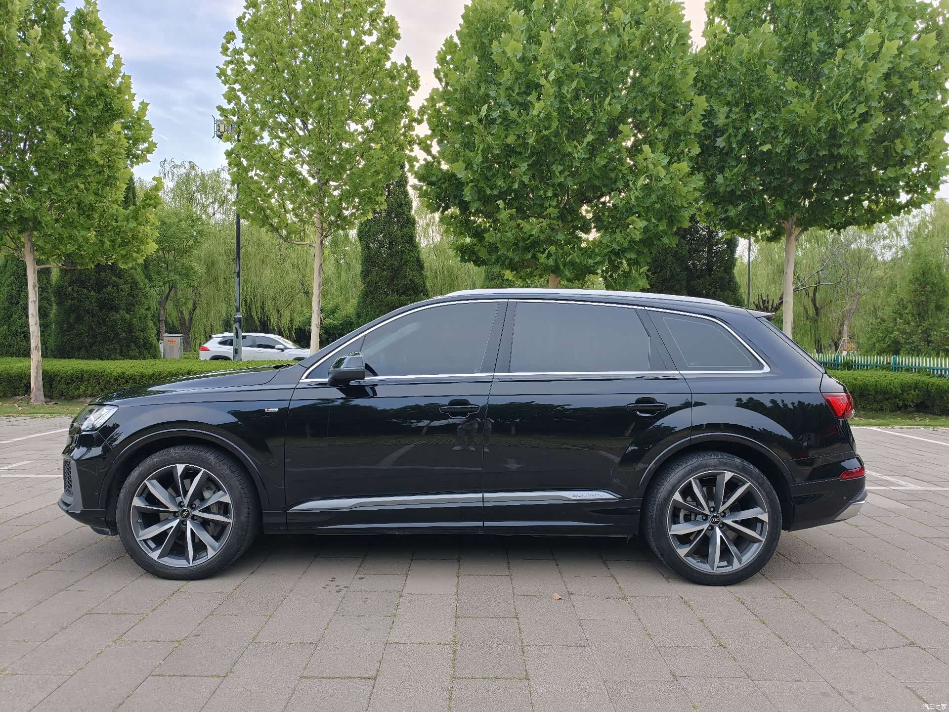 Audi Q7, 2023 3