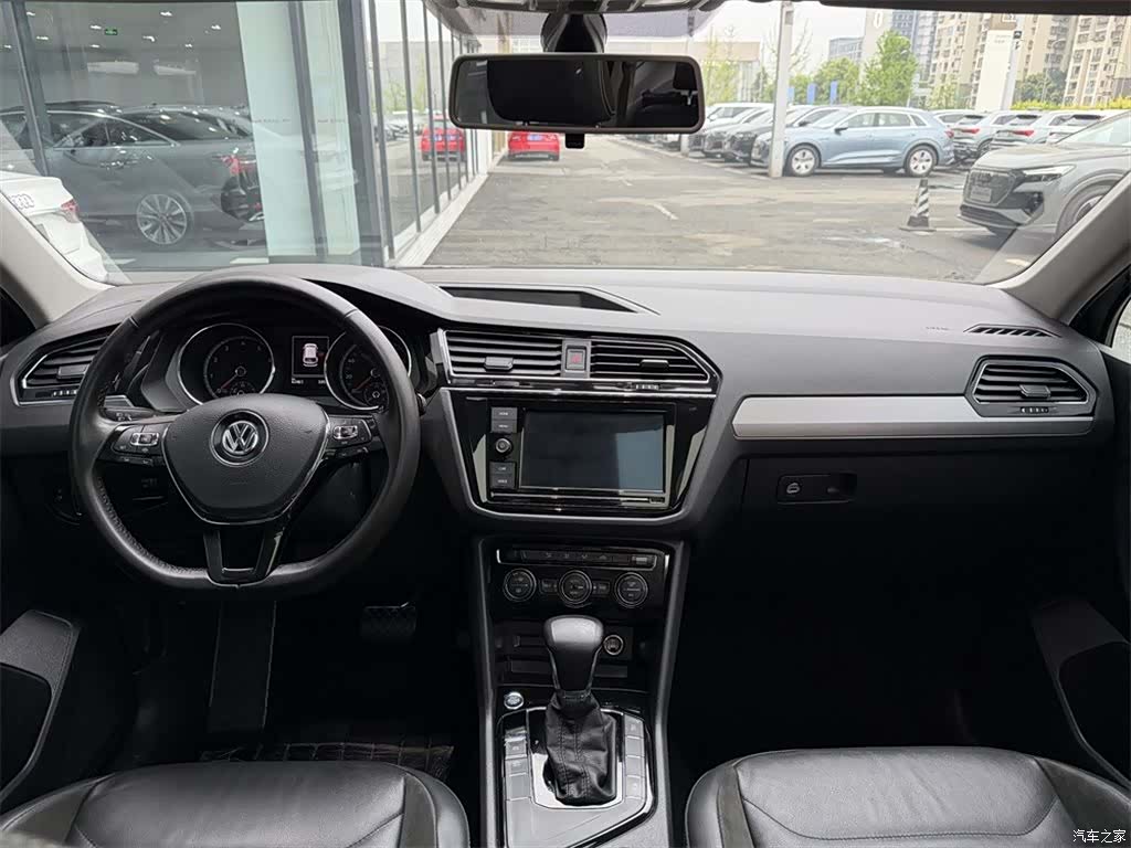 Volkswagen Tiguan L, 2019 6