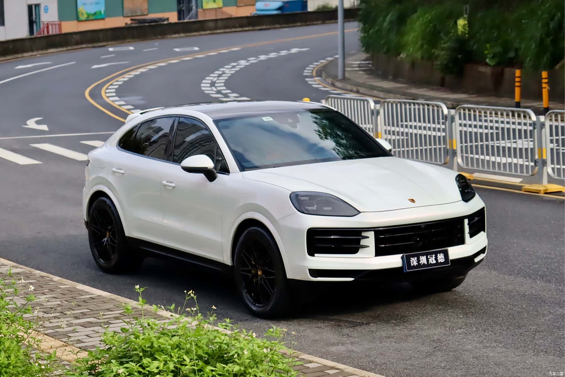 Porsche Cayenne, 2025 3