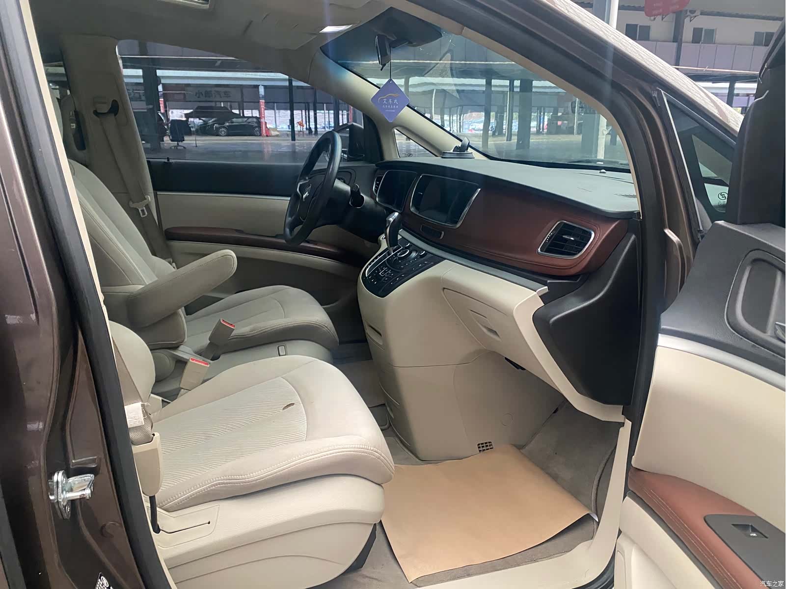 Buick GL8, 2015 все фото