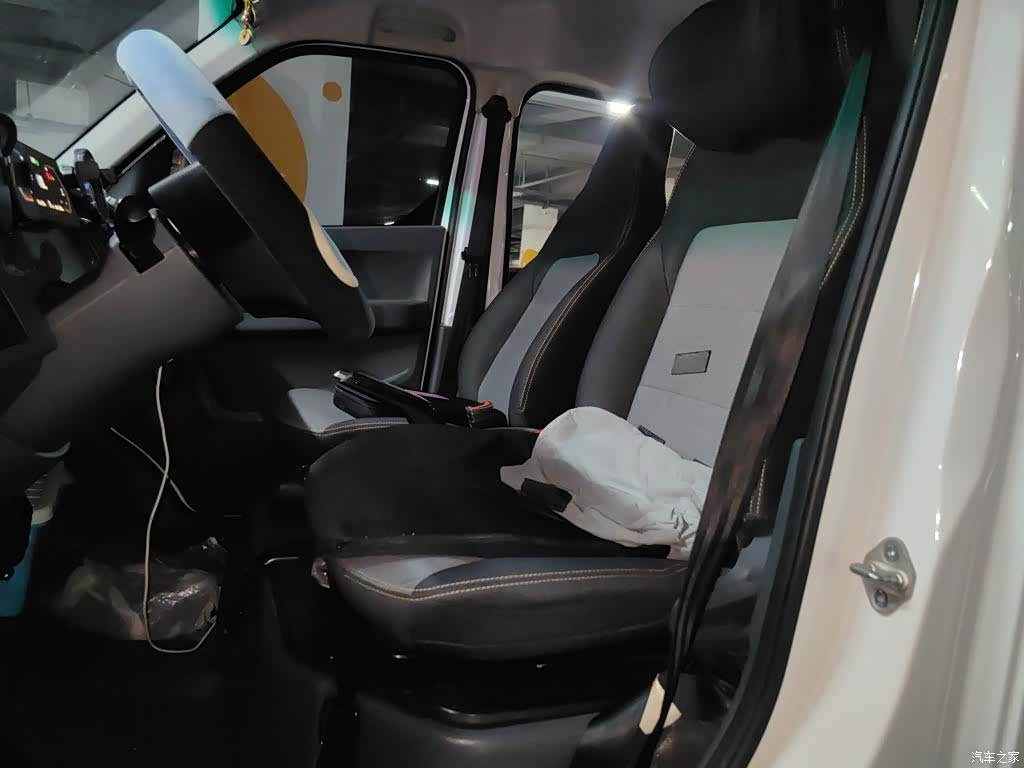 YuanCheng V6E, 2025 8