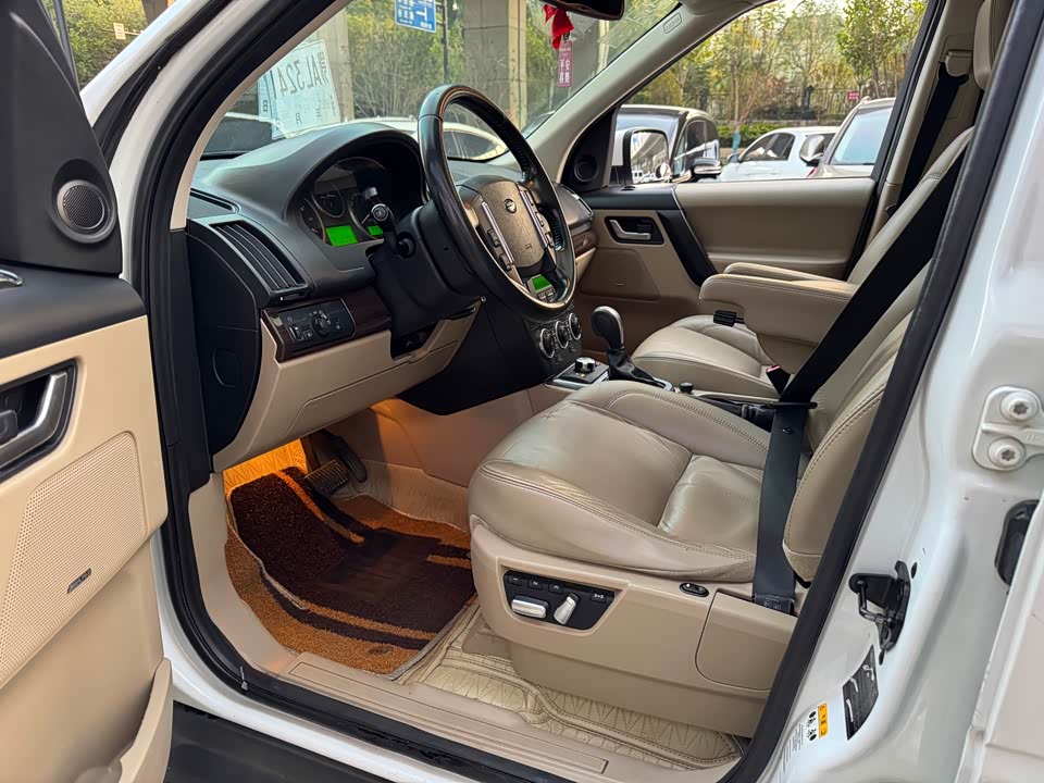 Land Rover Freelander 2