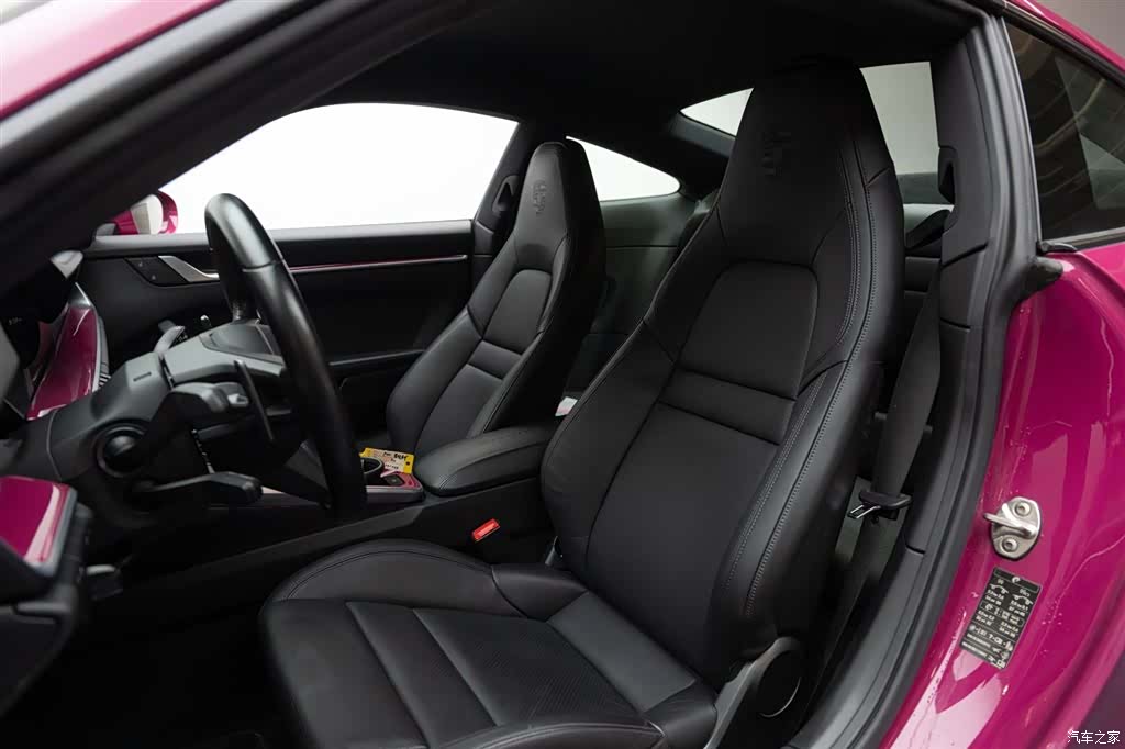 Porsche 911, 2023 10
