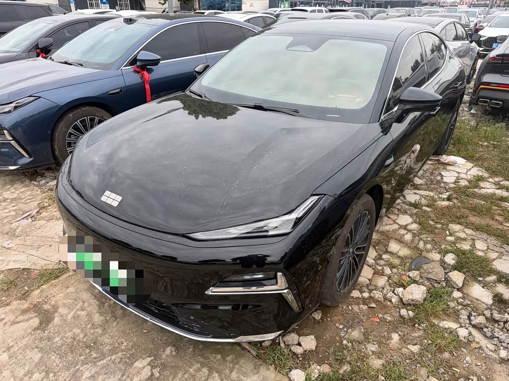 Geely Galaxy Galaxy 8 8 2025 130km EM-i Luxury