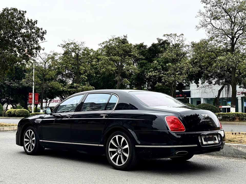 Bentley Flying