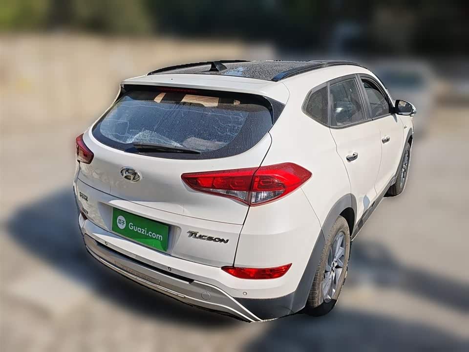 Hyundai Tucson