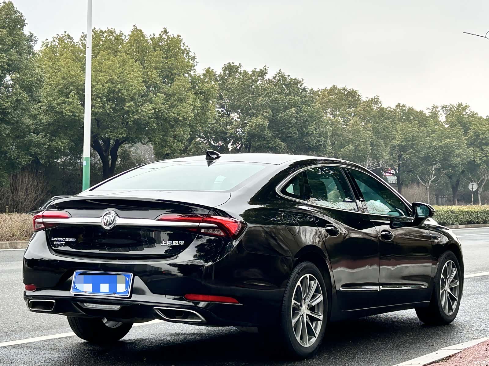Buick LaCrosse, 2022 все фото