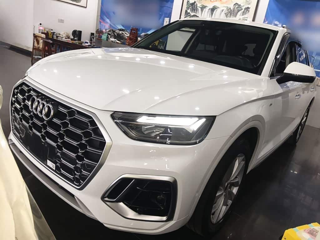 Audi Q5L 2022 40T Luxury