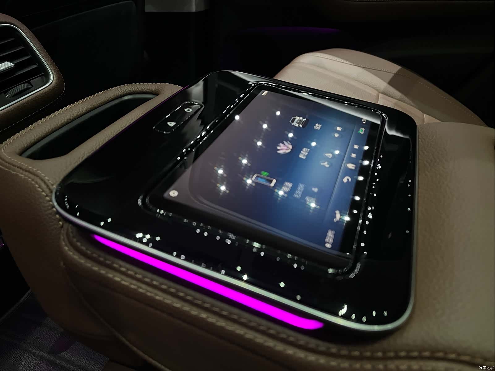 Mercedes-Benz GLE, 2023 10