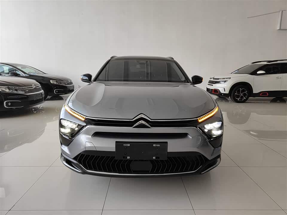 Citroen Versailles C5 X