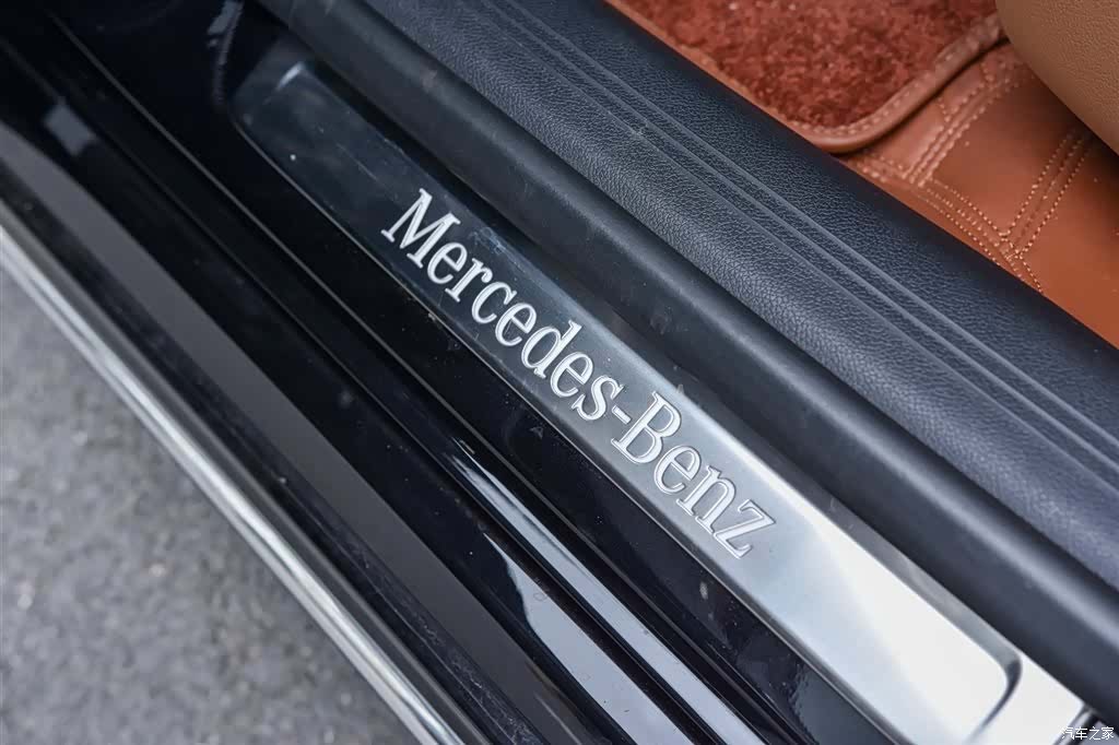 Mercedes-Benz E-Class, 2024 14