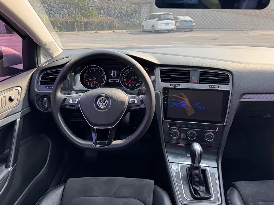 Volkswagen golf