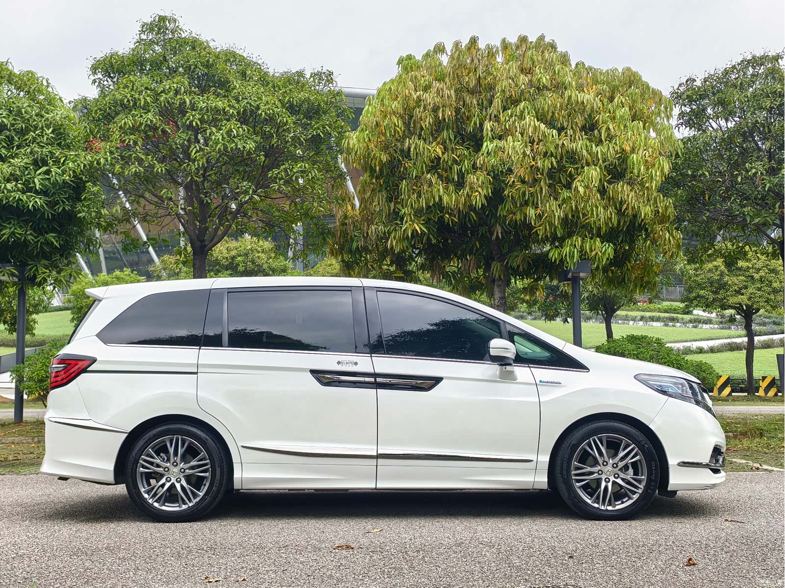 Honda Elysion, 2021 4