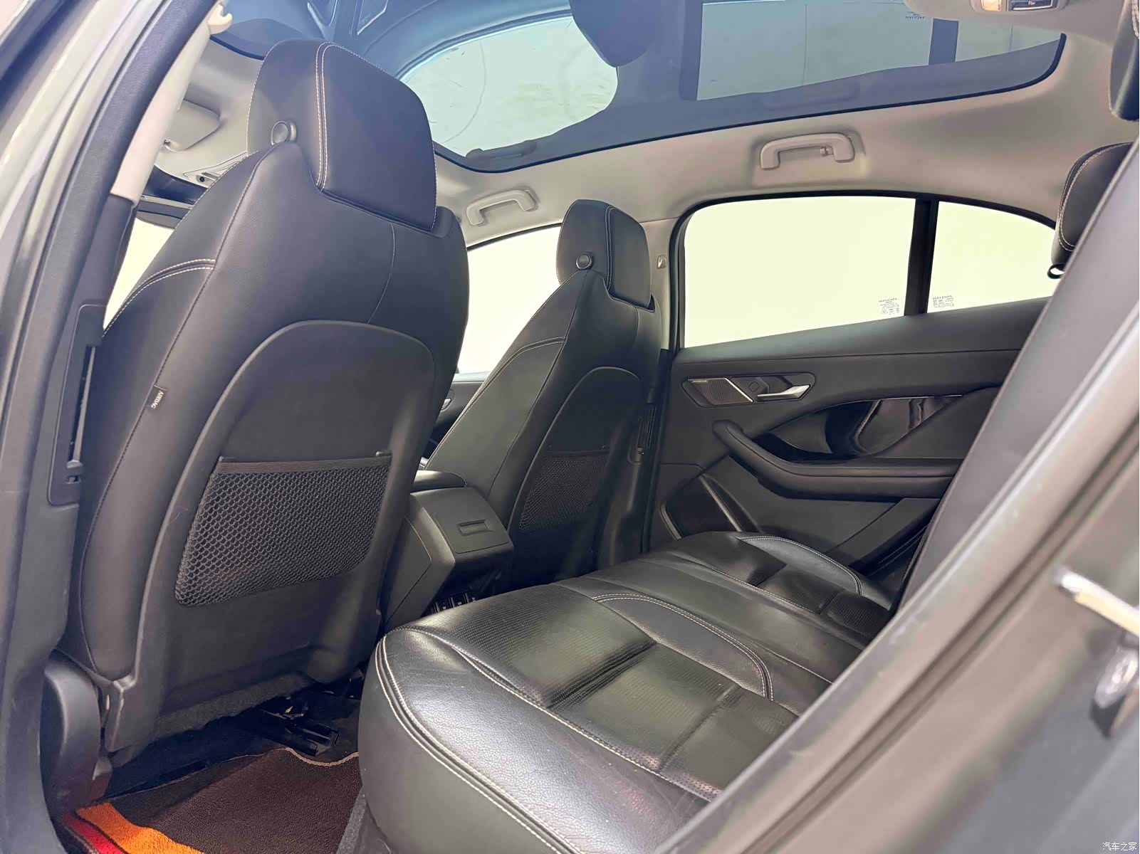 Jaguar I-PACE, 2019 7