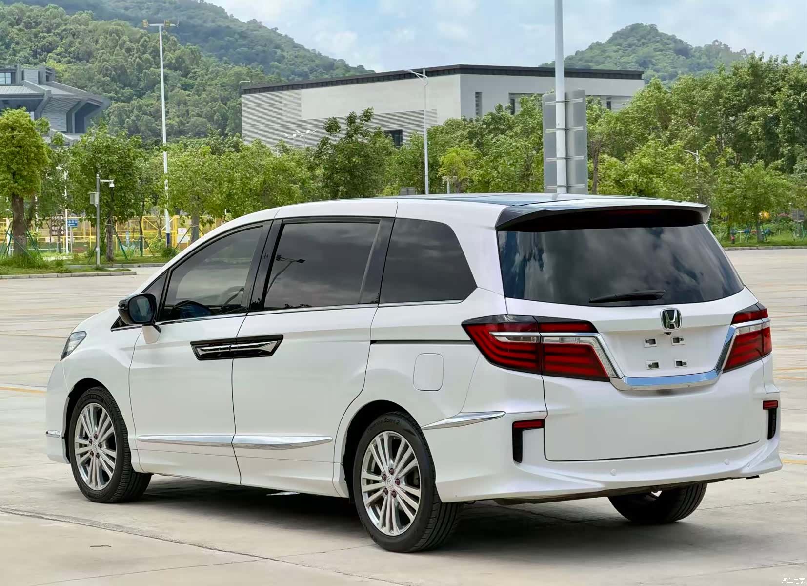 Honda Elysion, 2019 6