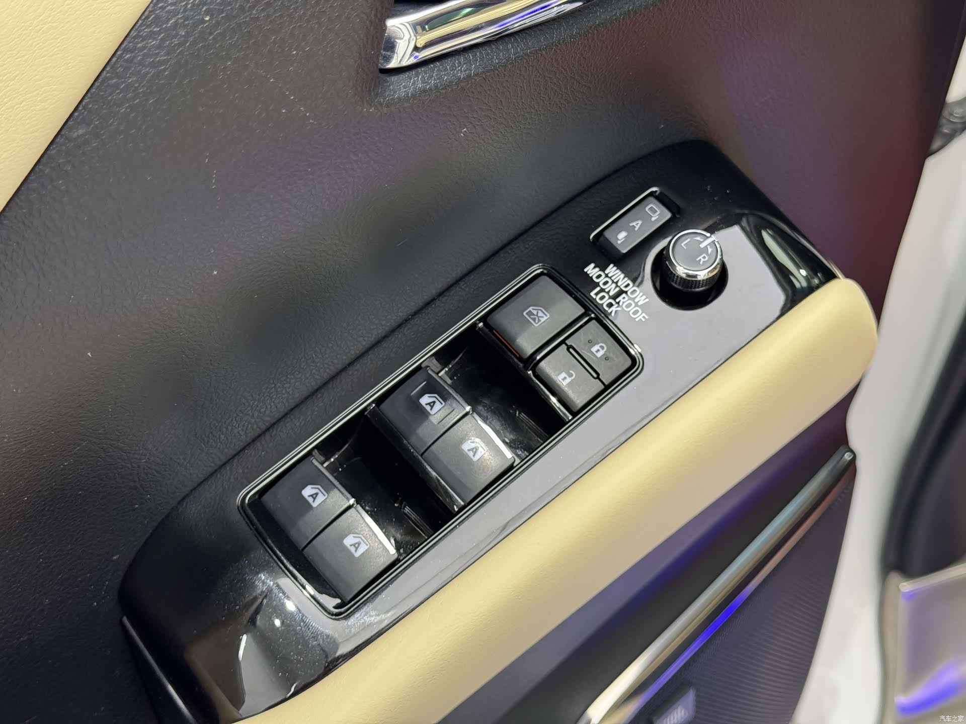 Toyota Alphard, 2020 8