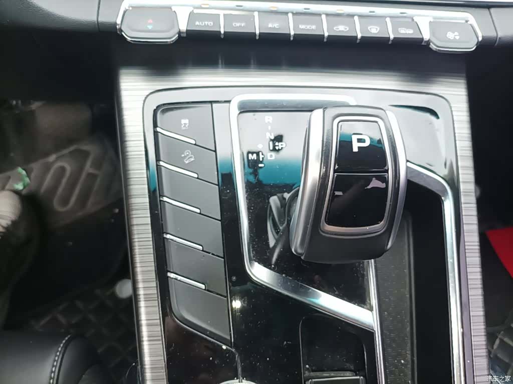 Geely Boyue, 2020 14