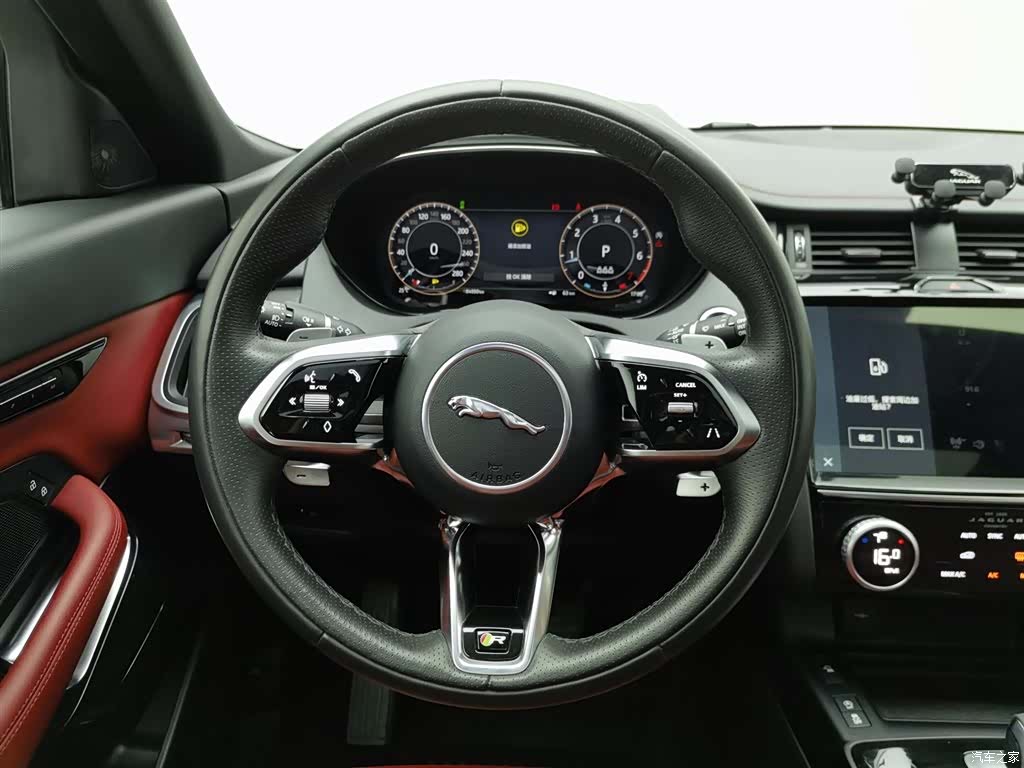 Land Rover E-PACE, 2024 11
